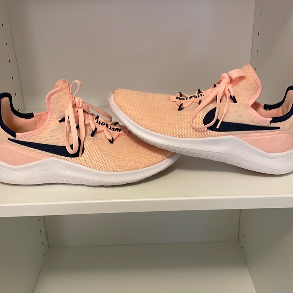 🔥Nike Free Size 7